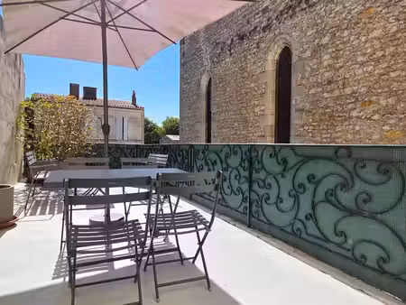 vente appartement rochefort 17300 - - surface privée