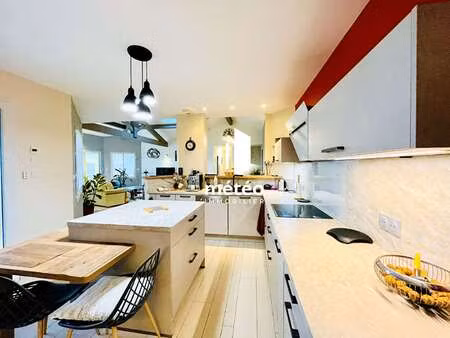 vente maison à saint-sauveur-d'aunis (17540) : à vendre / 158m² saint-sauveur-d'aunis