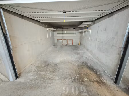 garage à louer - quartier mole saint louis