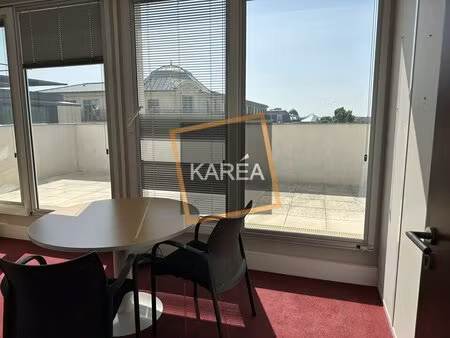 location local professionnel 202m² chessy 77700