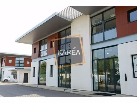 location local professionnel 66m² serris 77700