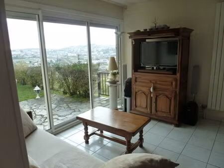 location appartement 4 pièces 91m2 onet-le-château 12850 - 778 € - surface privée