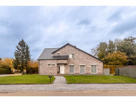 huis te koop in lanaken met 4 slaapkamers