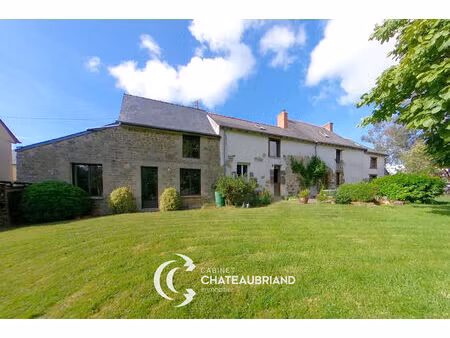 belle longère exposée sud totalisant une surface de 230 m² habitables