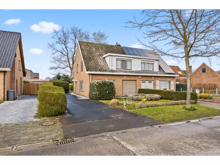 huis te koop in lochristi met 3 slaapkamers