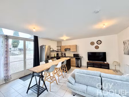 appartement t3 de 69 m² centre ville d'orthez avec place de parking