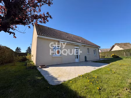 5 kms de damville - pavillon