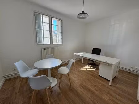 location bureau 65 m² à tours (37000)