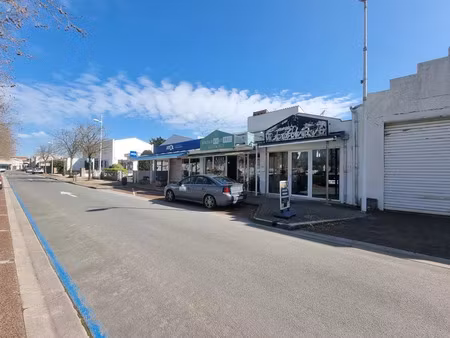 location commerce 5 pièces 87 m² à saint-pierre-d’oléron (17310)