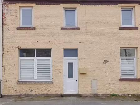 maison à vieux-reng (59600)