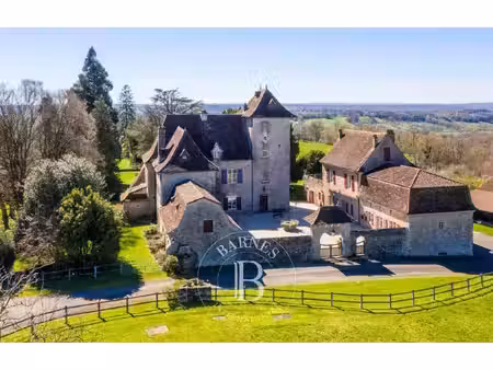 lot -château xviie siècle restauré – propriété de caractère –
