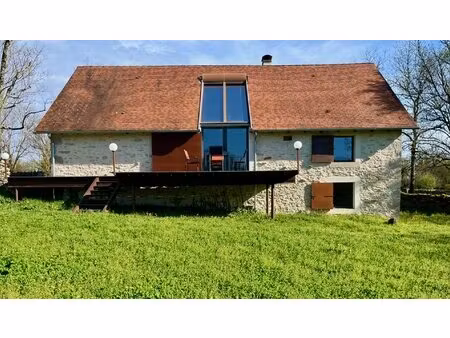 magnifique grange rénovée  restauration de qualité  dans un environnement calme  aux...