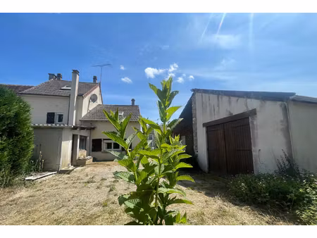 beau volume  maison proche commodités  secteur calme