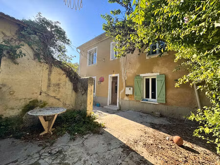 maison de campagne 3 chambres avec courette et abris extérieurs