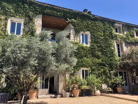 superbe proprieté du xixe siècle dans un cadre magnifique