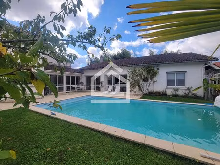 mérignac arlac - villa au calme dans une impasse avec piscine et dépendance