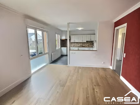 location appartement 4 pièces à pont-l'abbé (29120) : à louer 4 pièces / 92m² pont-l'abbé