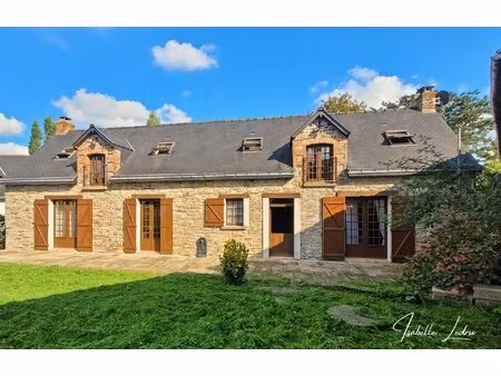charmante longère en pierre 4 chambres avec cheminées  atelier et terrain cadre calme et..