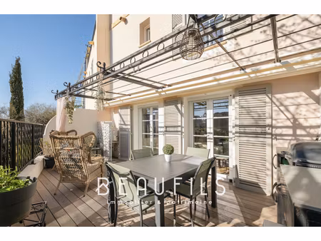 vente appartement 4 pièces 100 m² à aigues-mortes (30220)  490 000 €
