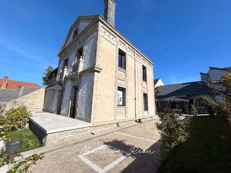 maison 7 pièces - 226 m²