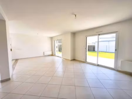 vente maison 5 pièces 102 m² berric (56230)