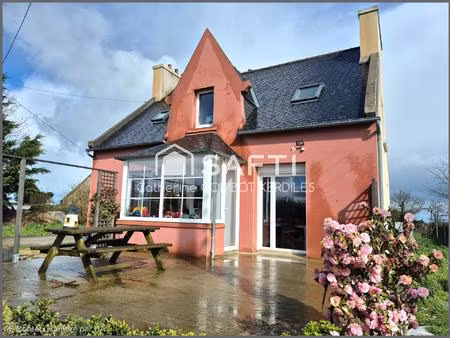 maison entièrement rénovée avec terrain de 13 300m2