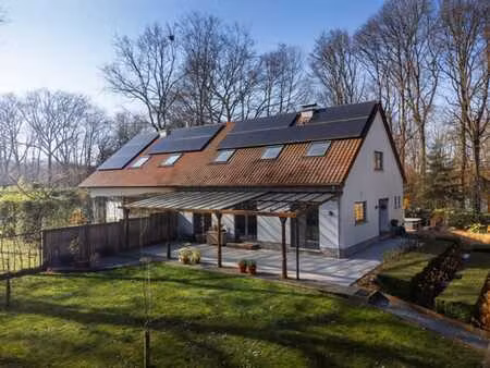 maison prête à aménager avec confort total – bois du strihou