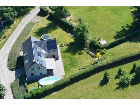 spacieuse villa 5 chambres avec piscine !