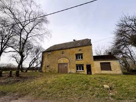 fermette à rénover sur un terrain de 20a 29ca.