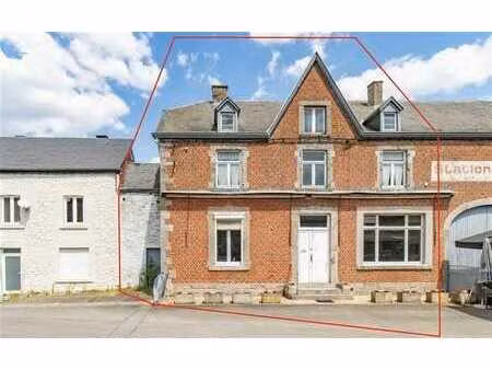 bâtiment à réhabiliter  gros potentiel  situation idéale !