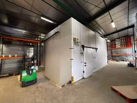 local d'activités à vendre