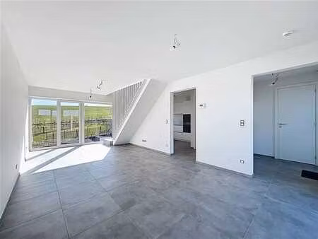 magnifique appartement neuf en plein centre d'hamois avec fi