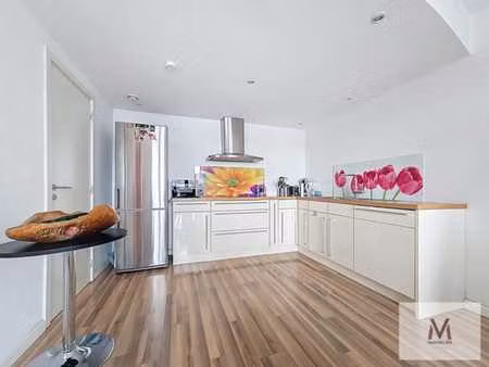 superbe appartement 3 chambres avec 2 terrasses et parking