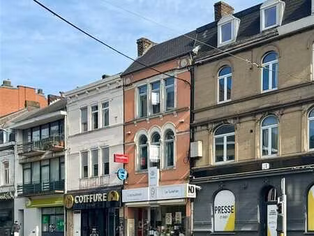 maison d'habitation + commerce