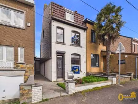 maison 2 chambres avec passage lateral et jardin