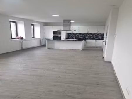 bel appartement 2 chambre + parking + cave+ jardin+ terrasse