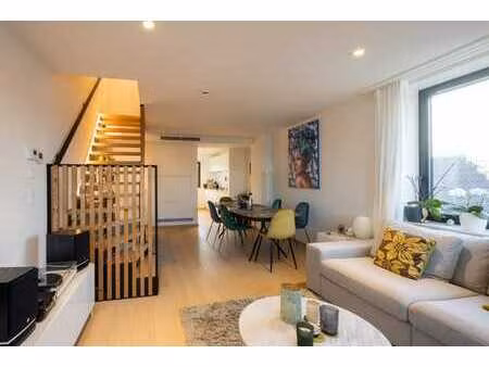 pl.brugmann superbe duplex penthouse 4 ch rénové