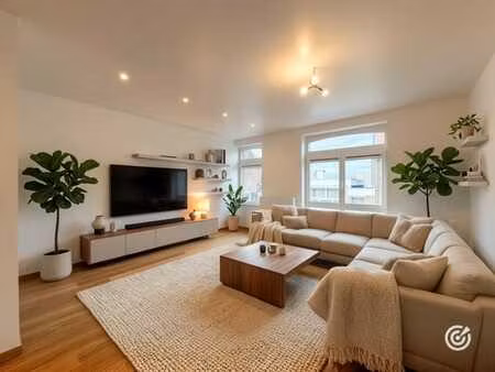 coghen/vdk- duplex 3 ch + bureau entièrement rénové de a à z