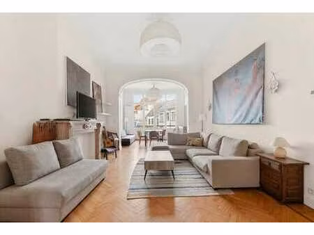 place brugmann - magnifique triplex à rénover