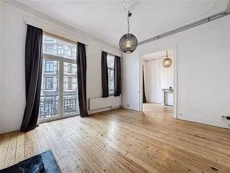 appartement 1 chambre avec balcon