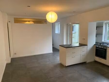 appartement 2 ch à louer à uccle avec jardin