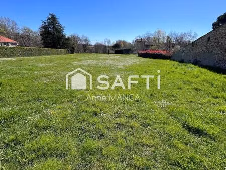 terrain constructible à vendre