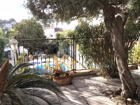 vente maison 8 pièces 140 m² à la garde (83130)  700 000 €