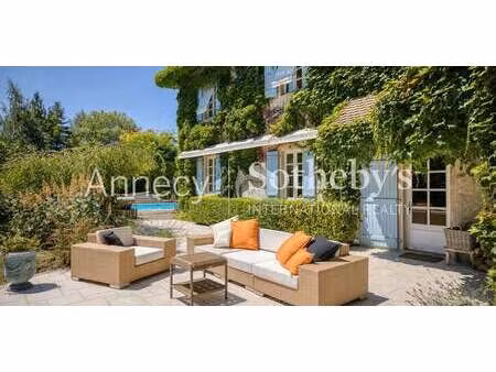 maison avec piscine et terrasse chapeiry (74)