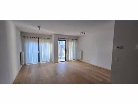 bel appartement d’une chambre.