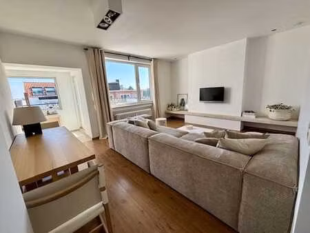 appartement 1 ch à etterbeek  avec terrasse