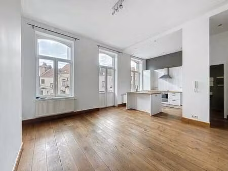 madou - appartement 1 chambre