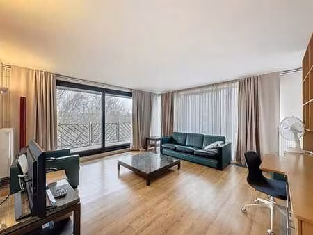 don bosco  superbe appt meuble 2h ± 80m² + terrasse