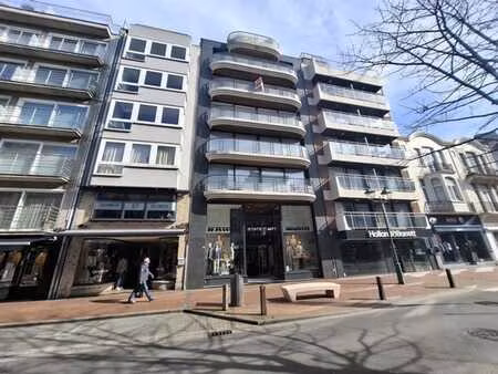 appartement exceptionnel et très lumineux bénéficiant d’une