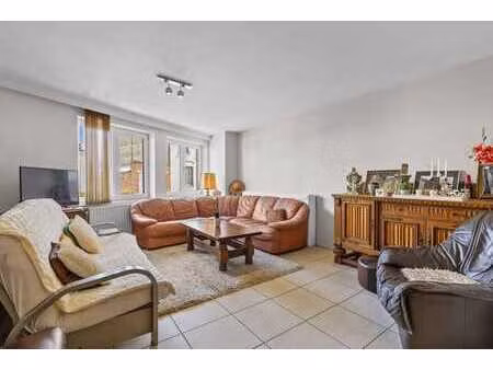 spacieux appartement au rez-de-chaussée à vendre dans le cen